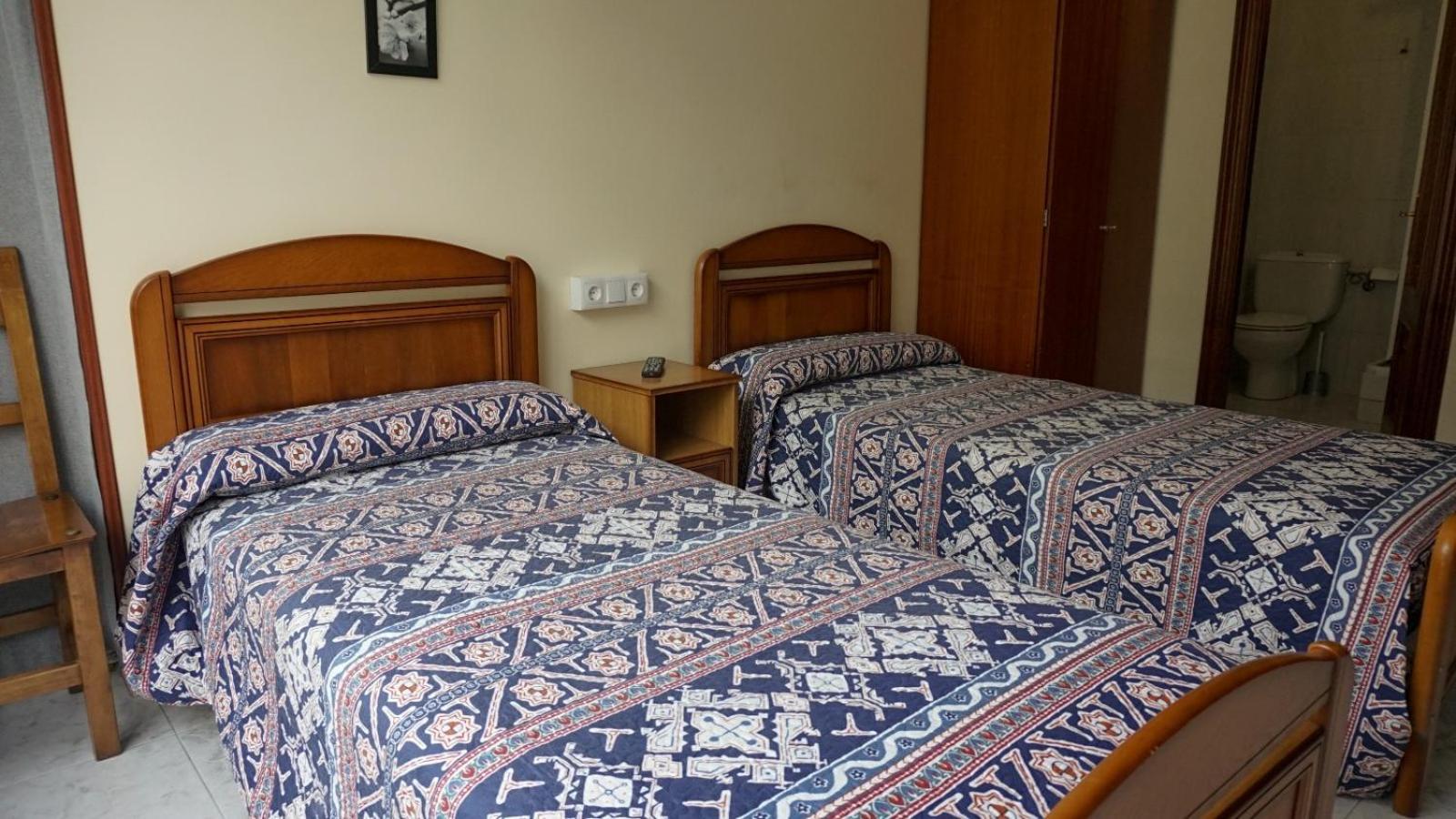 Pension Castro Parrillada Samos Bagian luar foto
