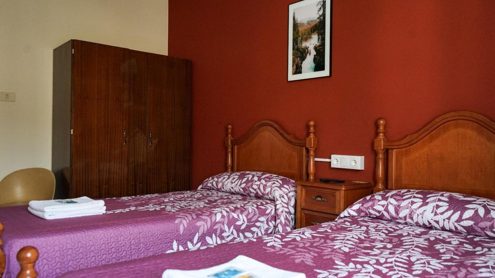 Pension Castro Parrillada Samos Bagian luar foto